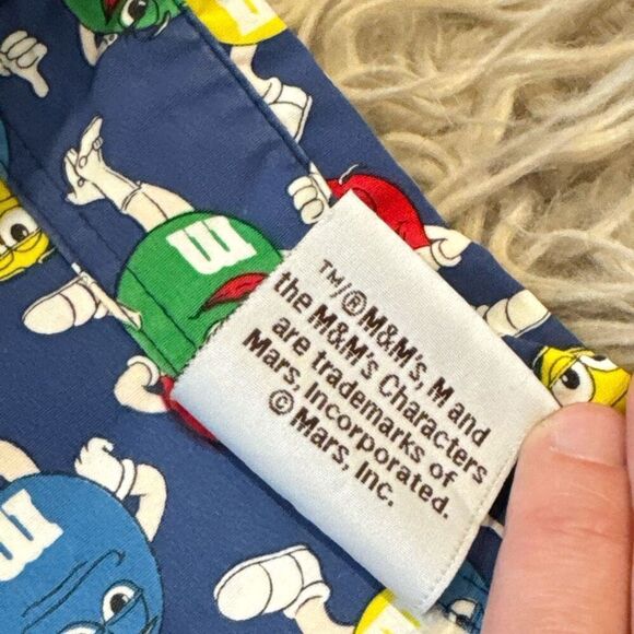 Vintage novelty print M&Ms button down tshirt - Picture 7 of 9